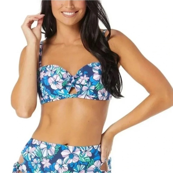 SWIM SEPARATES SALE 2/$30 Bundle any 2 that are $25 or less - Picture 5 of 16